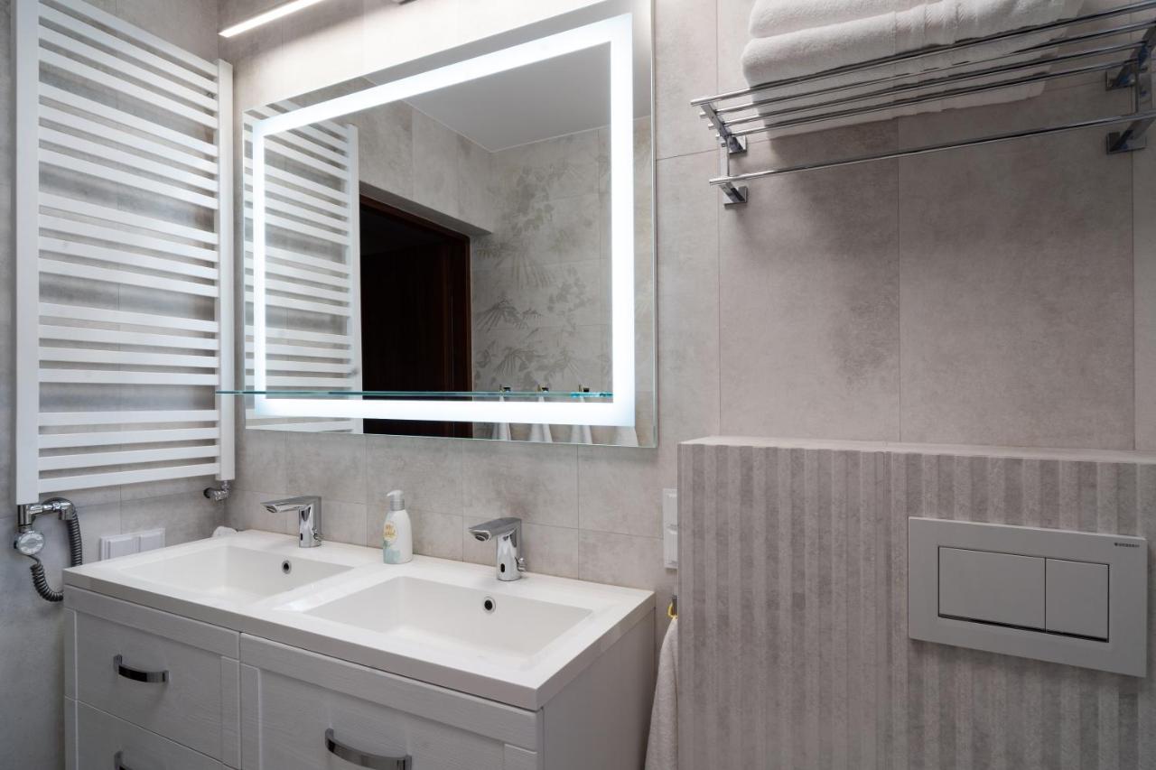 Apartament Zielony Przyladek Brwinow Ngoại thất bức ảnh